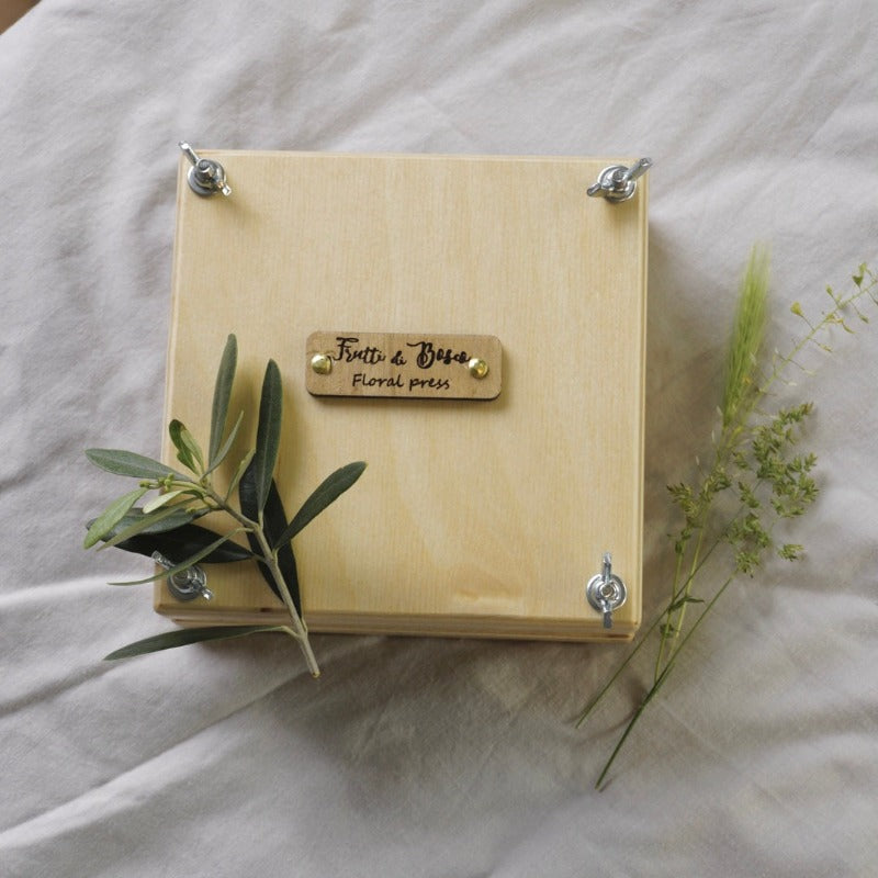 pressa fiori in legno