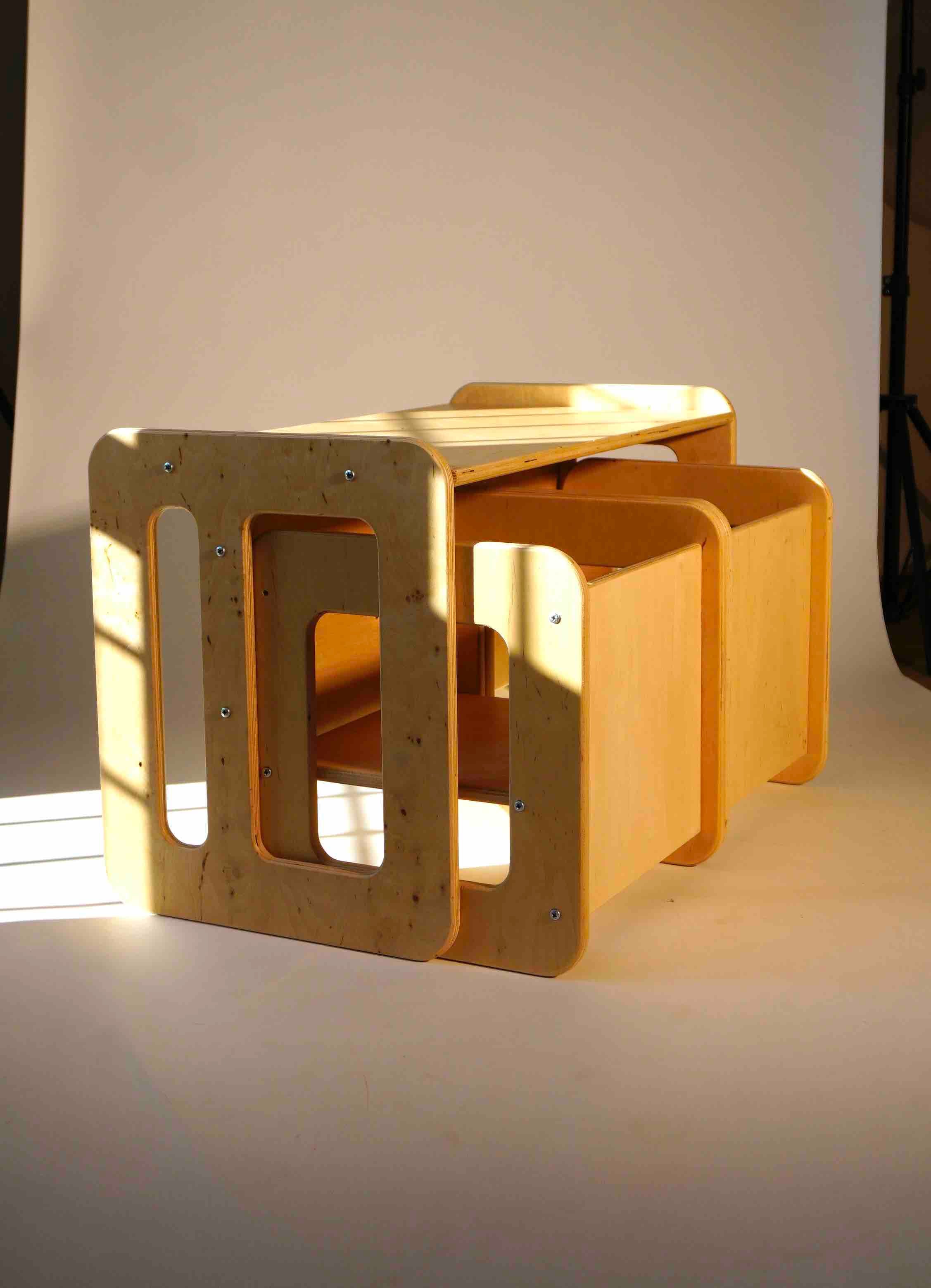 tavolino con le sedie montessori per bambini